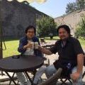 気持ち良い空間と最高の天候の中よく冷えたビールを喉に流し込む 。 ...
